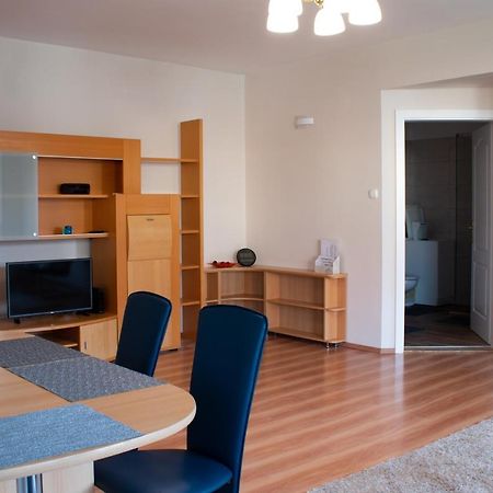Titan Apartman Gyula Dış mekan fotoğraf