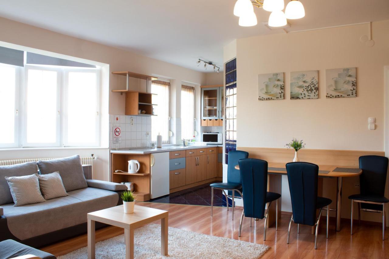 Titan Apartman Gyula Dış mekan fotoğraf