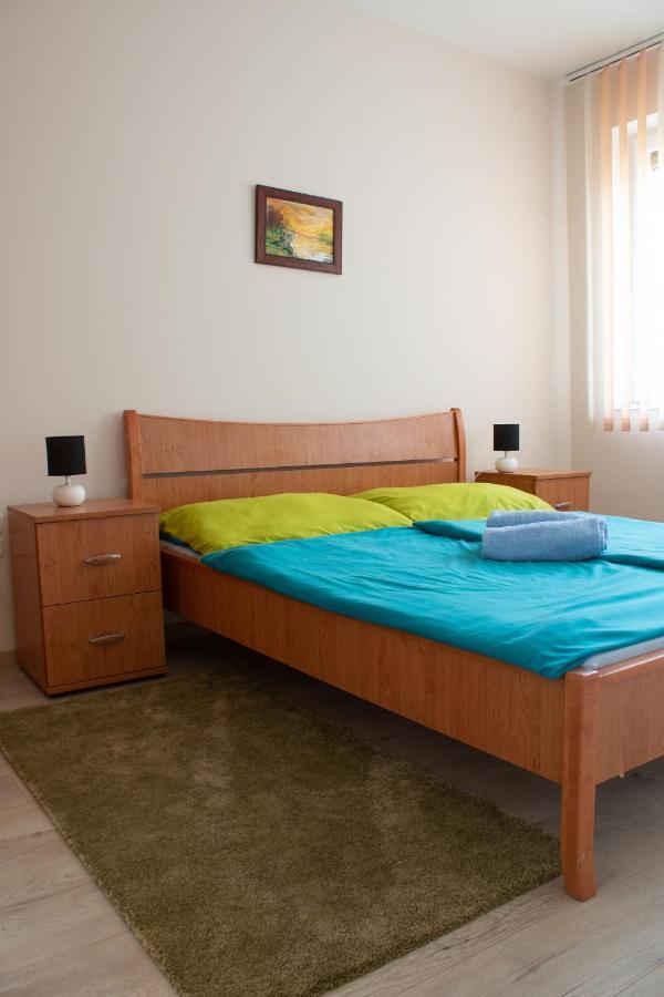 Titan Apartman Gyula Dış mekan fotoğraf