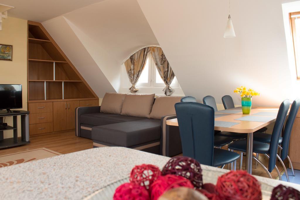 Titan Apartman Gyula Dış mekan fotoğraf